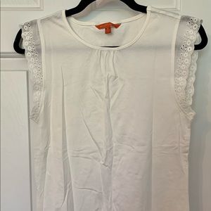 Cream ModCloth cap sleeve tee with lace detailing